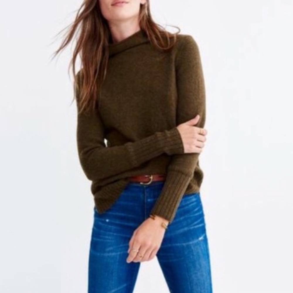Madewell Turtleneck Sweater in Coziest Yarn